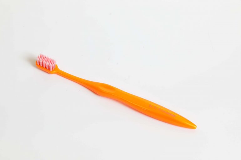 Dr T's 歯ブラシ Professional オレンジ 1セット(48本/288本入り)