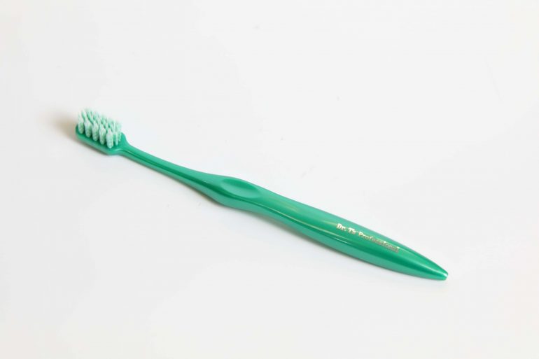 Dr T's 歯ブラシ Professional グリーン 1セット(48本/288本入り)